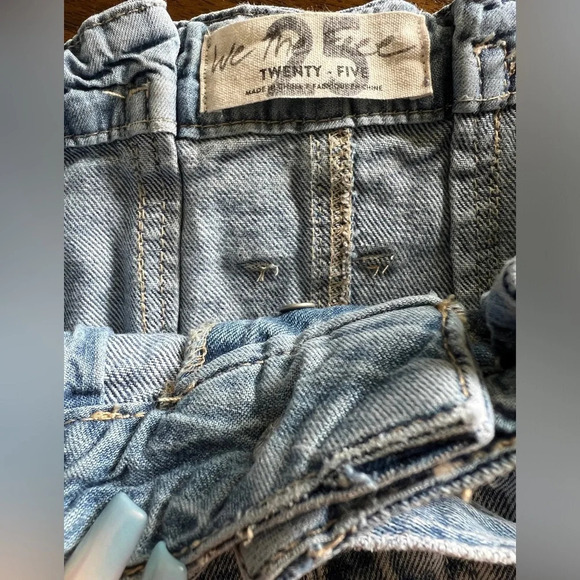 FREE PEOPLE Skirt Denim Mini Belt Frayed Raw Hem Button Fly Blue pockets Size 25 - Picture 6 of 8